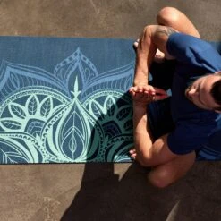 Gaiam Premium Point Yoga Mat (5mm) -Yoga Spirit Shop 05 63626GAIAMPREMIUMPOINTYOGAMAT2