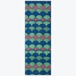 Gaiam Premium Metallic Reversible Scalloped Ink Yoga Mat (6mm) -Yoga Spirit Shop 05 63956 6MM PREMIUM REVERSIBLE YOGA MAT SCALLOPED INK METALLIC REV B