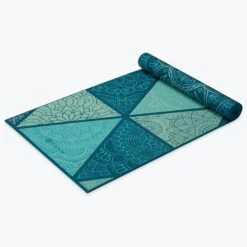 Gaiam Premium Reversible Seaglass Yoga Mat (6mm) 13 Gaiam Premium Reversible Seaglass Yoga Mat (6mm) -Yoga Spirit Shop 05 64305 6MM PREMIUM REVERSIBLE YOGA MAT SEAGLASS REV C