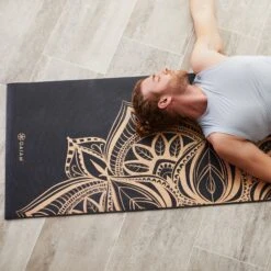 Gaiam Premium Reversible Marbled Bronze Medallion Yoga Mat (6mm) 18 Gaiam Premium Reversible Marbled Bronze Medallion Yoga Mat (6mm) -Yoga Spirit Shop 05 64511 GAIAM 6MM PREMIUM REVERSIBLE YOGA MAT 2
