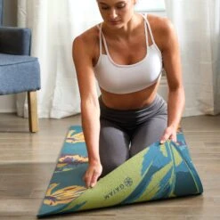 Gaiam Premium Reversible Floral Mantra Yoga Mat (6mm) 19 Gaiam Premium Reversible Floral Mantra Yoga Mat (6mm) -Yoga Spirit Shop 05 64753GAIAMPREMIUMREVERSIBLEFLORALMANTRAYOGAMAT A