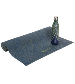 Gaiam Keep Your Cool Yoga Kit