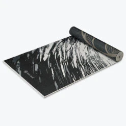 Gaiam Reversible Spiral Motion Yoga Mat (6mm) -Yoga Spirit Shop large d4e492d2 1030 4c06 9683 1ce7e00385bb